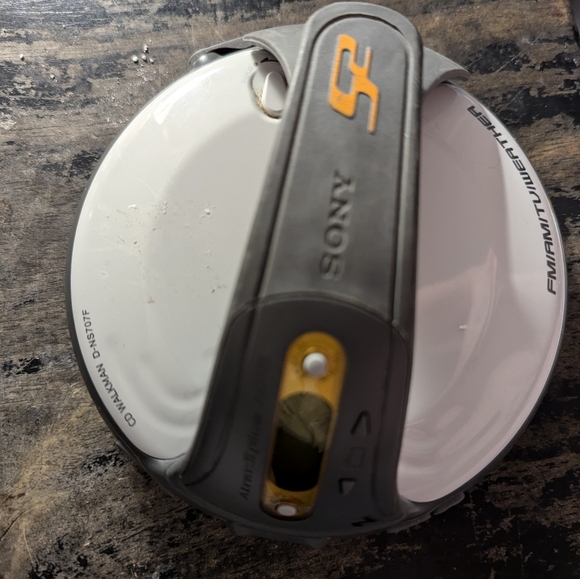 Pre-Owned Sony D-ns707f S2 Sports Atrac Walkman Portable C. Player/Digital Tuner - Picture 3 of 4